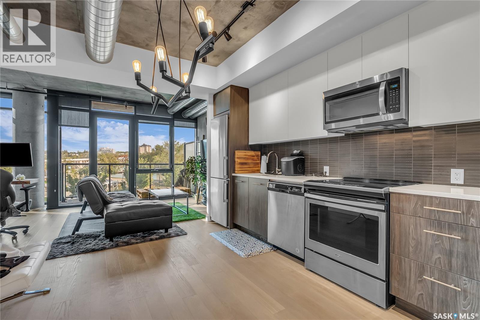 205 490 2nd Avenue S, Saskatoon, Saskatchewan   - Photo 4 - SK024213