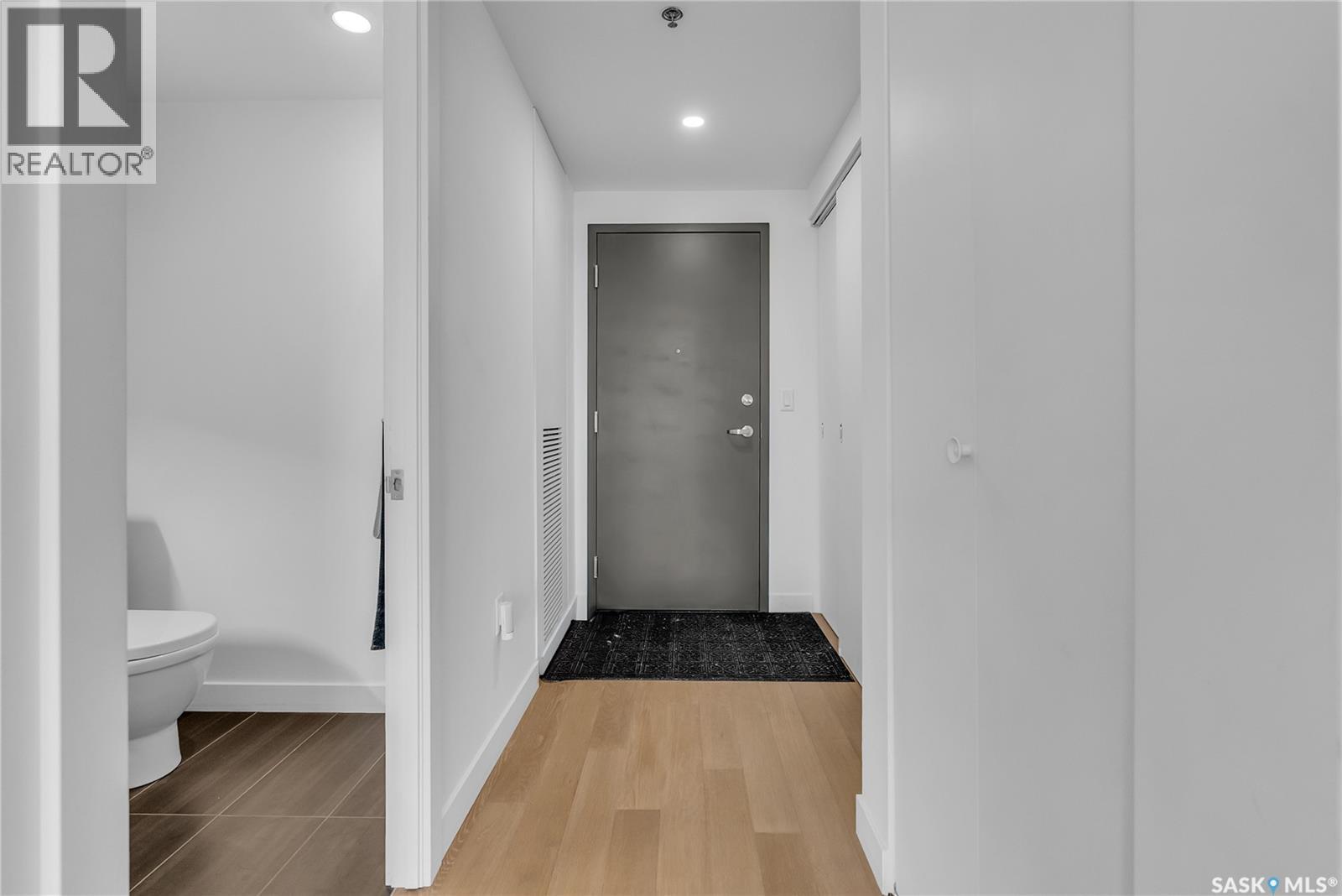 205 490 2nd Avenue S, Saskatoon, Saskatchewan   - Photo 31 - SK024213