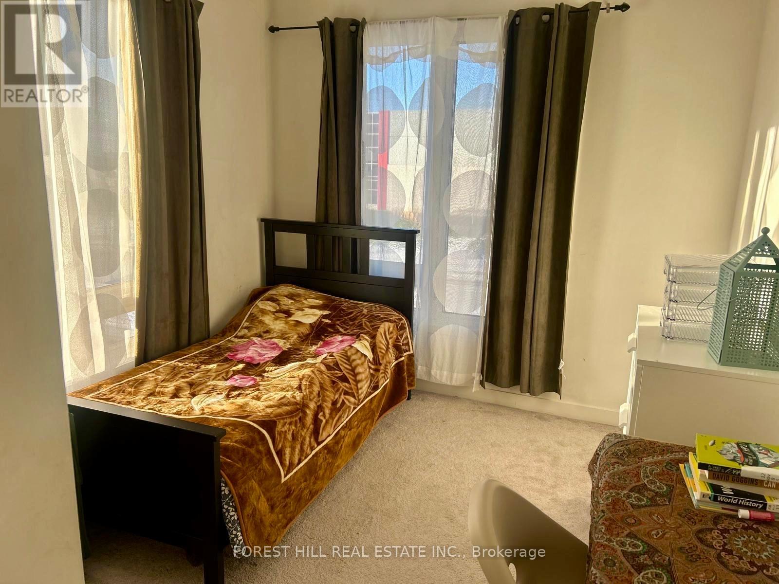 142 Salterton Circle, Vaughan, Ontario  L6A 4Z1 - Photo 12 - N12608630