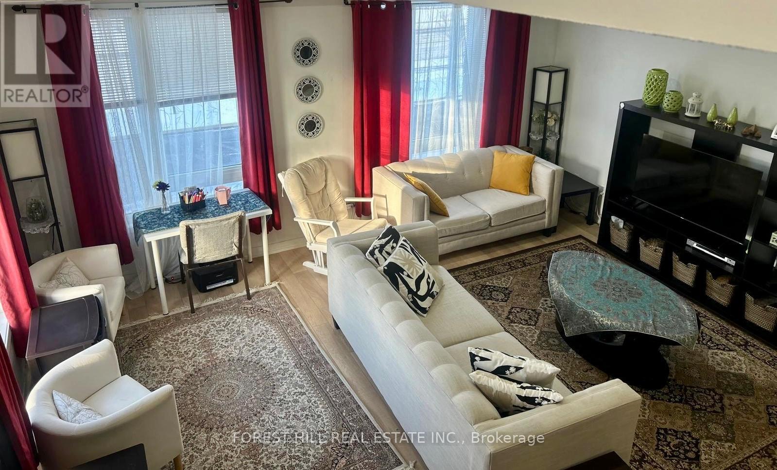 142 Salterton Circle, Vaughan, Ontario  L6A 4Z1 - Photo 3 - N12608630