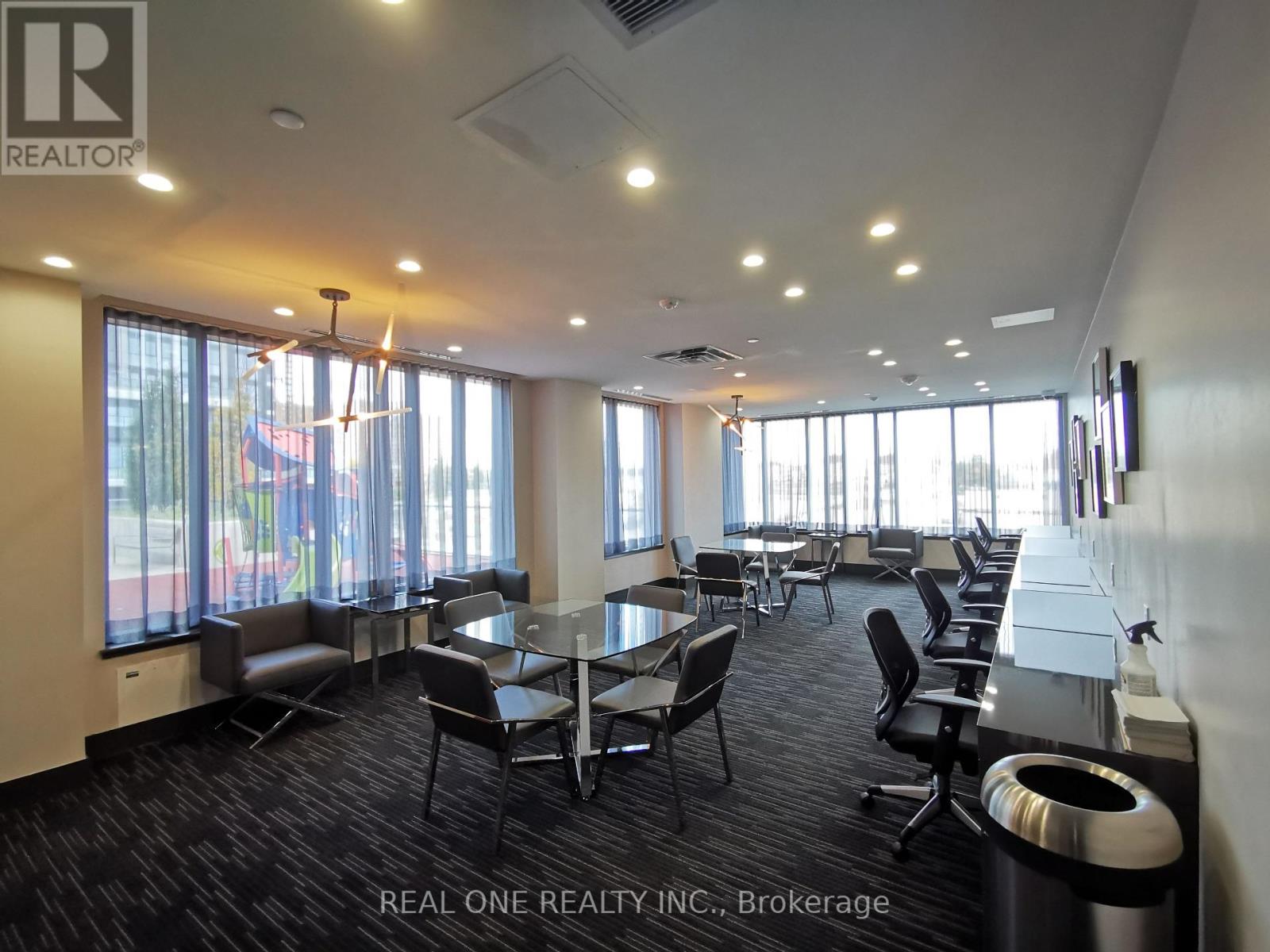 1915 - 5033 Four Springs Avenue, Mississauga, Ontario  L5R 0G6 - Photo 14 - W12608634