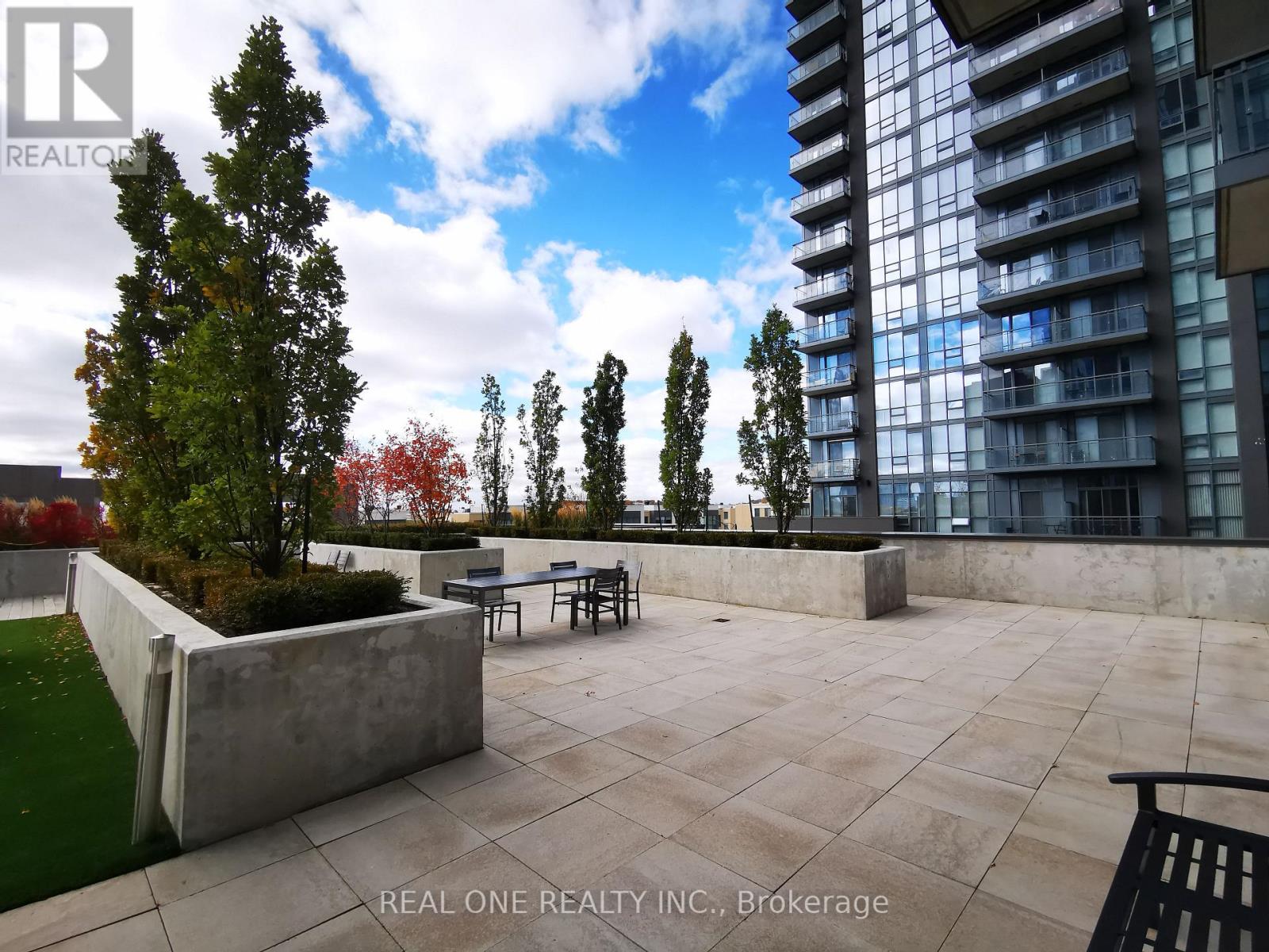 1915 - 5033 Four Springs Avenue, Mississauga, Ontario  L5R 0G6 - Photo 16 - W12608634