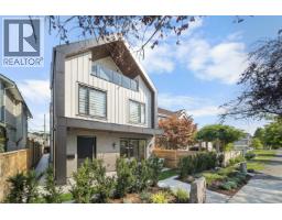 <div class="price">$1,549,000</div> 1 3563 E 25th Avenue, Vancouver<br><div style="margin-bottom:8px;"><small>Srs Westside Realty<br>sutton Group-West Coast Realty</small></div><div class='bed_bath'>3 Bed | 4 Bath</div>