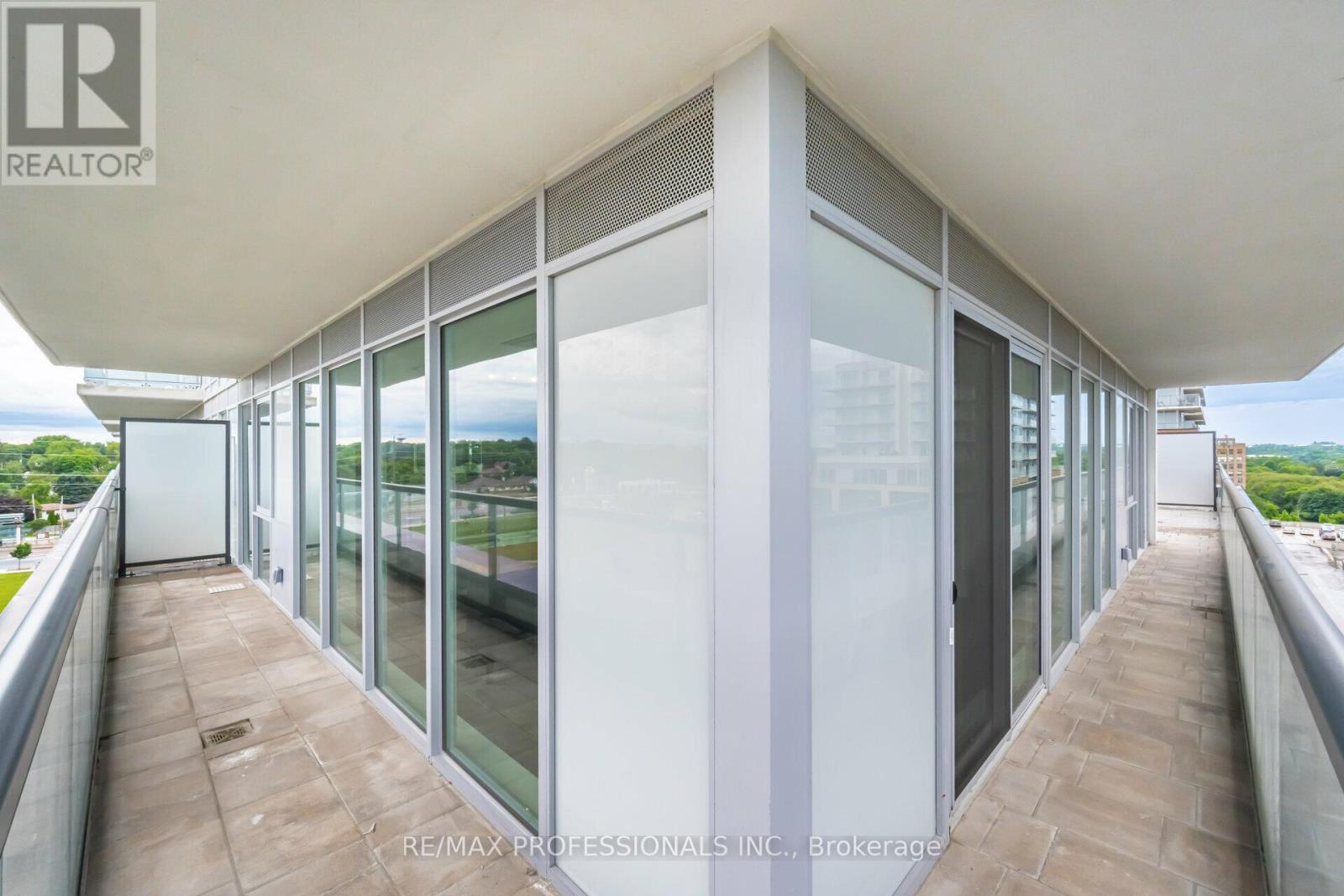 504 - 185 Deerfield Road, Newmarket, Ontario  L3Y 0G7 - Photo 12 - N12579250