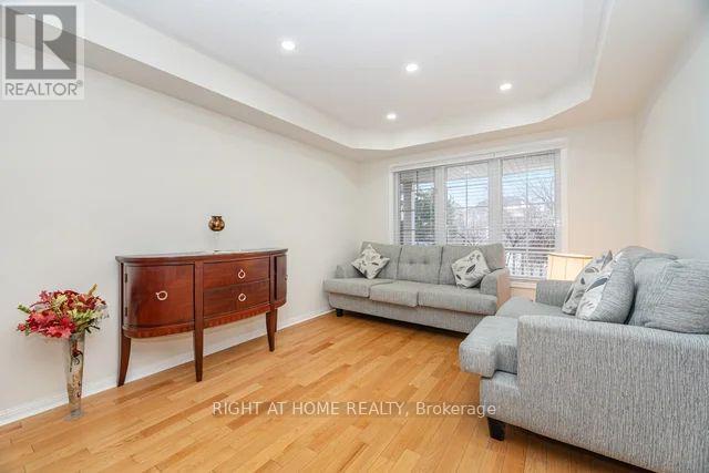 1089 Hepburn Road, Milton, Ontario  L9T 6X6 - Photo 10 - W12552952