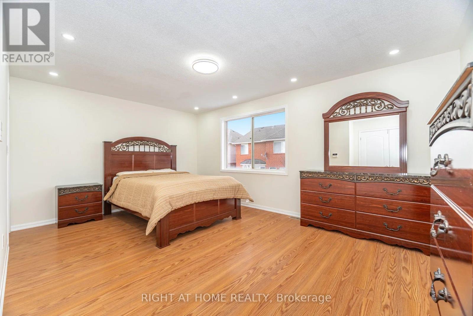 1089 Hepburn Road, Milton, Ontario  L9T 6X6 - Photo 25 - W12552952