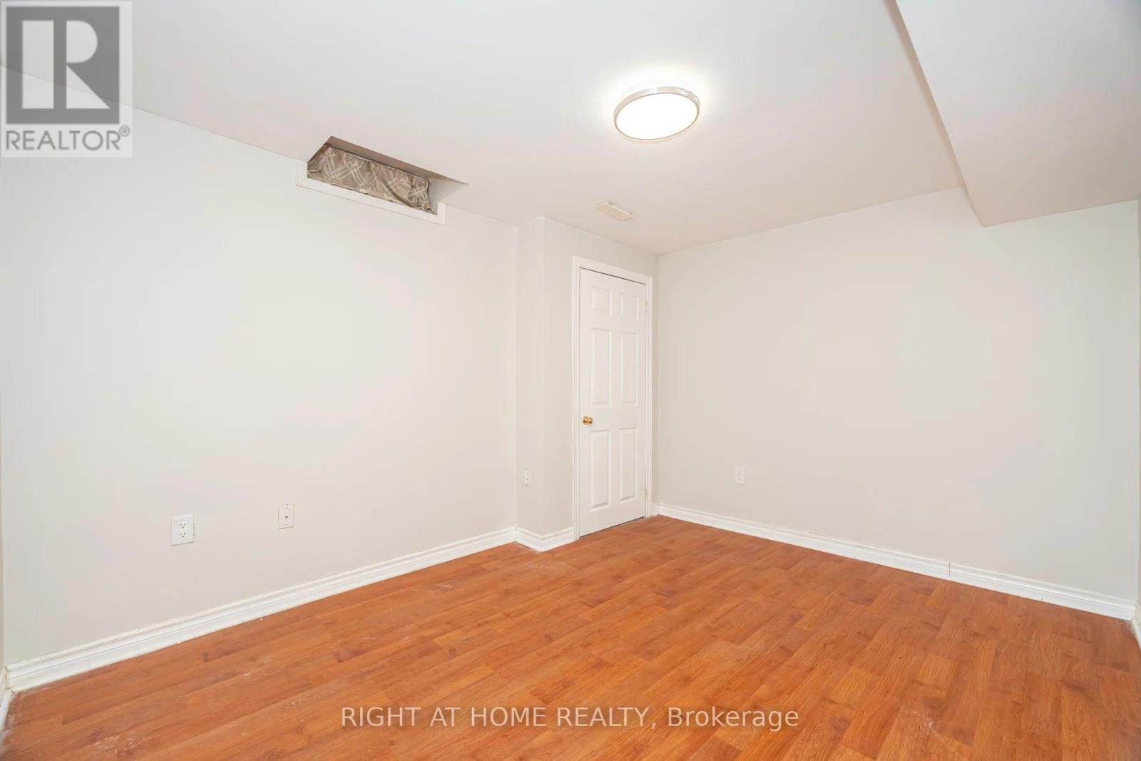 1089 Hepburn Road, Milton, Ontario  L9T 6X6 - Photo 45 - W12552952