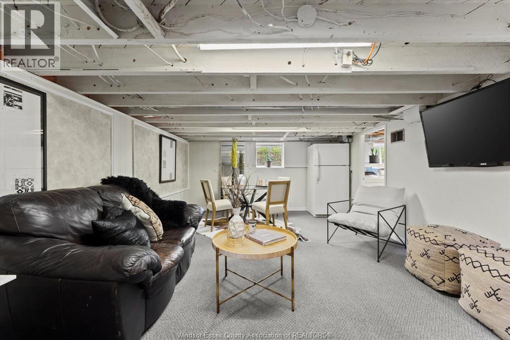 297 Talbot South, Essex, Ontario N8M 1C2 - Photo 23 - 25026510