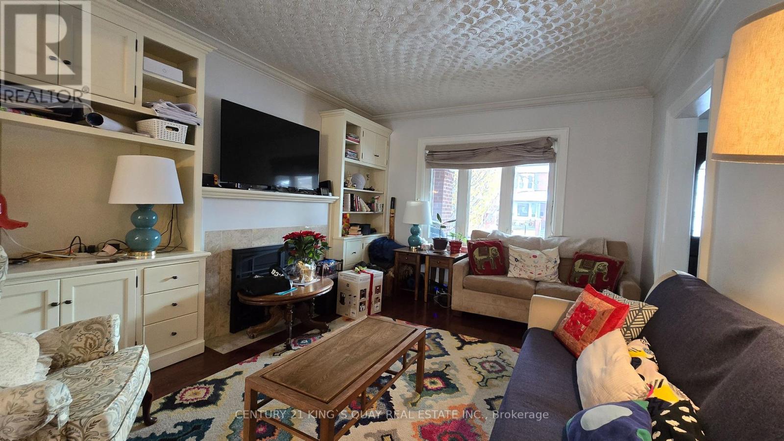 92 Bowood Avenue, Toronto, Ontario  M4N 1Y5 - Photo 2 - C12608556