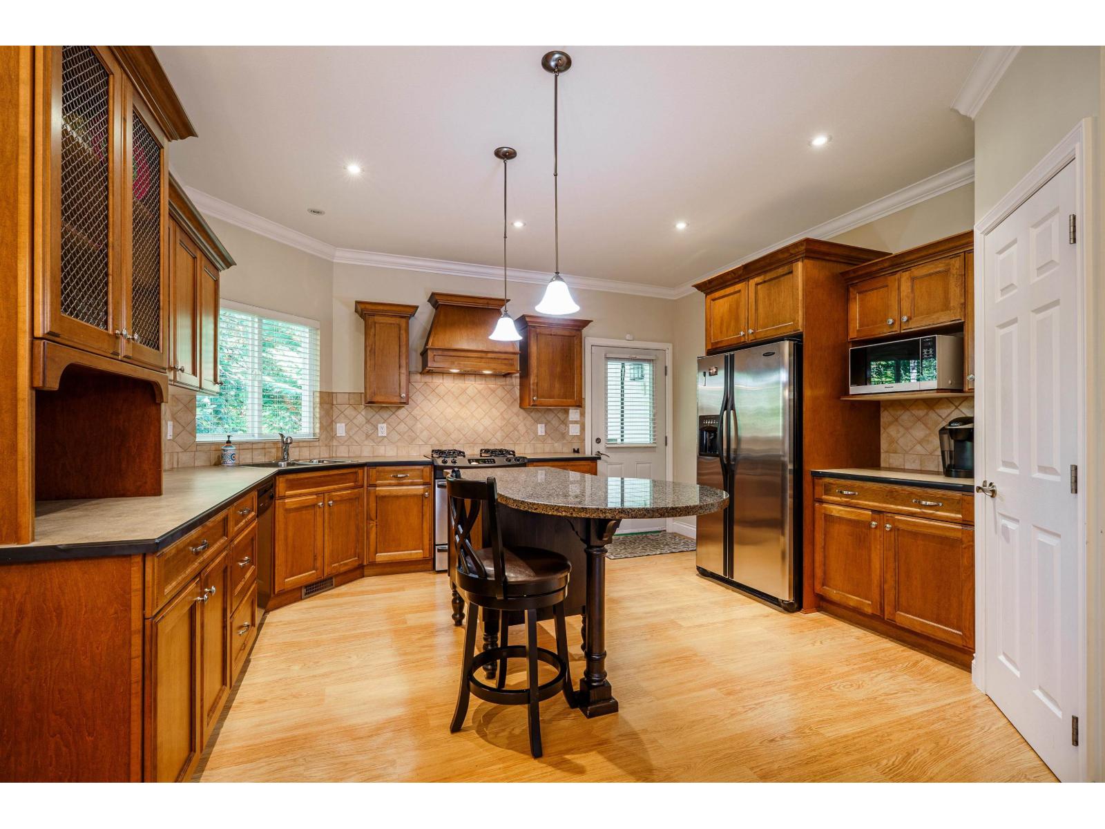 9346 216 Street, Langley, British Columbia  V1M 4E1 - Photo 8 - R3058886