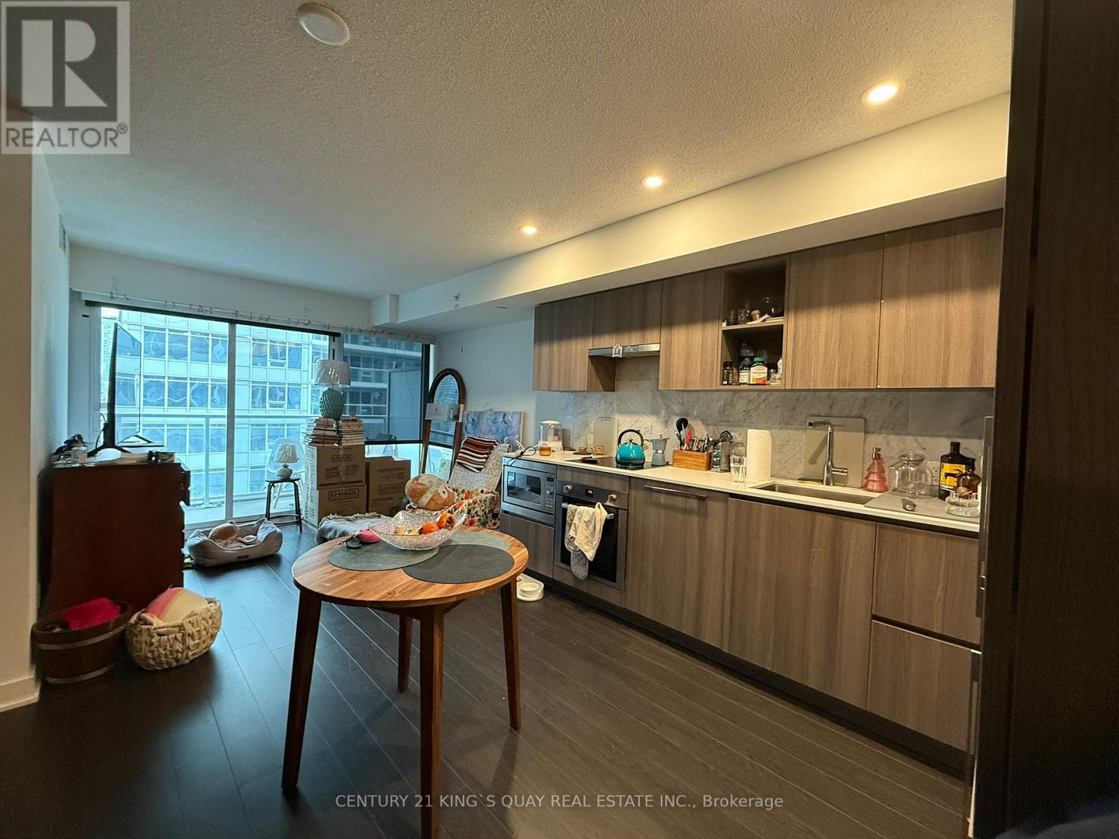 1009 - 19 Bathurst Street, Toronto, Ontario  M5V 0N2 - Photo 3 - C12608670