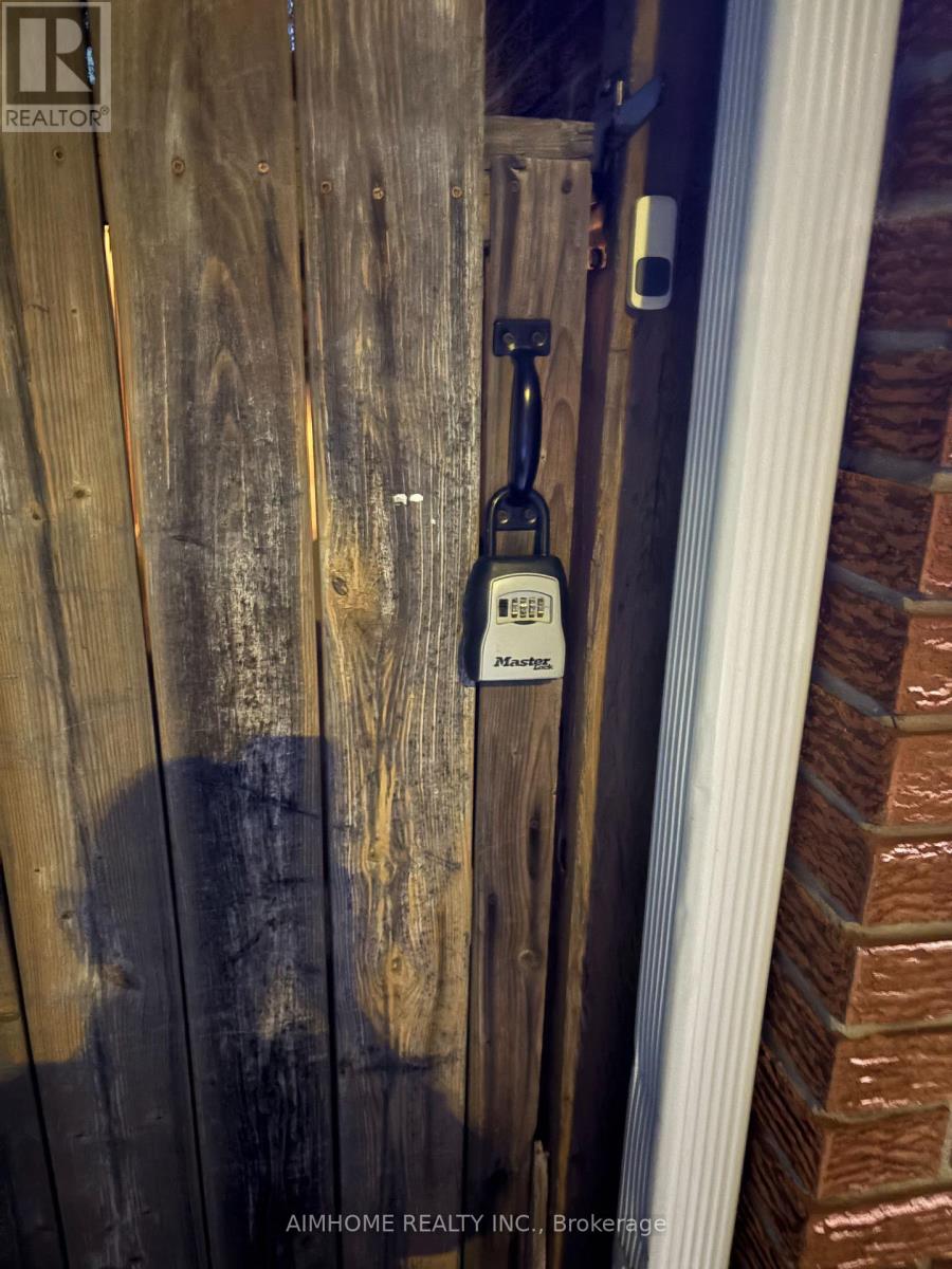 Lower - 2575 Benedet Drive N, Mississauga, Ontario  L5J 4H6 - Photo 25 - W12587504