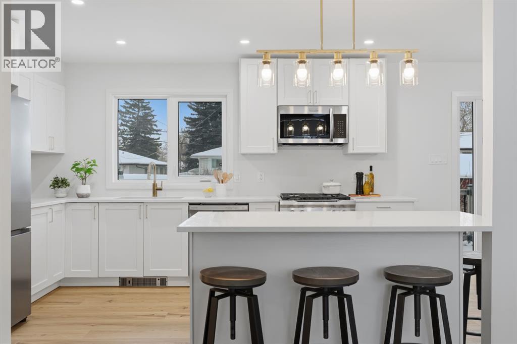 143 Ferncliff Crescent Se, Calgary, Alberta  T2H 0V5 - Photo 2 - A2273049