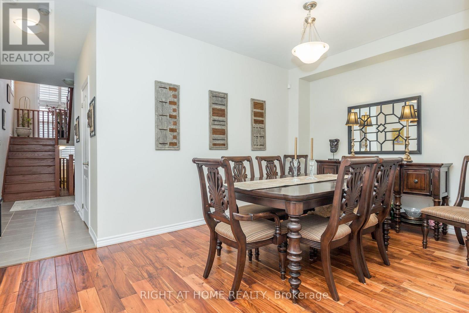 102 Upper Canada Court, Halton Hills, Ontario  L7G 0L2 - Photo 10 - W12608668