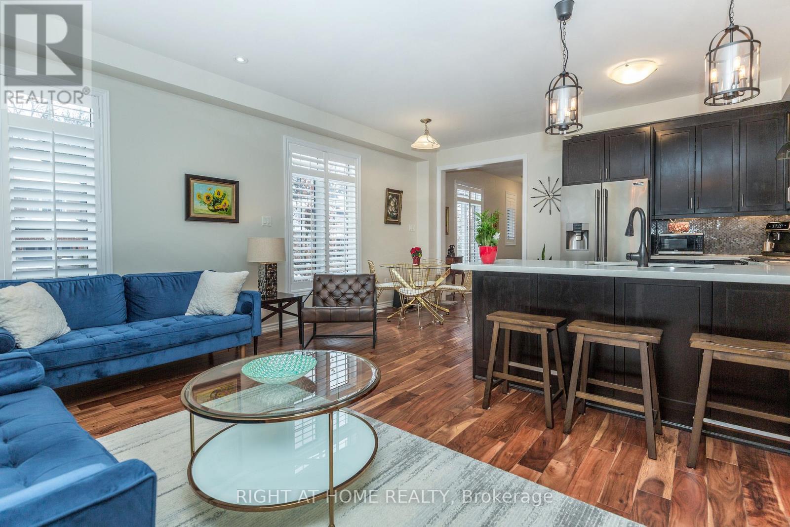 102 Upper Canada Court, Halton Hills, Ontario  L7G 0L2 - Photo 18 - W12608668