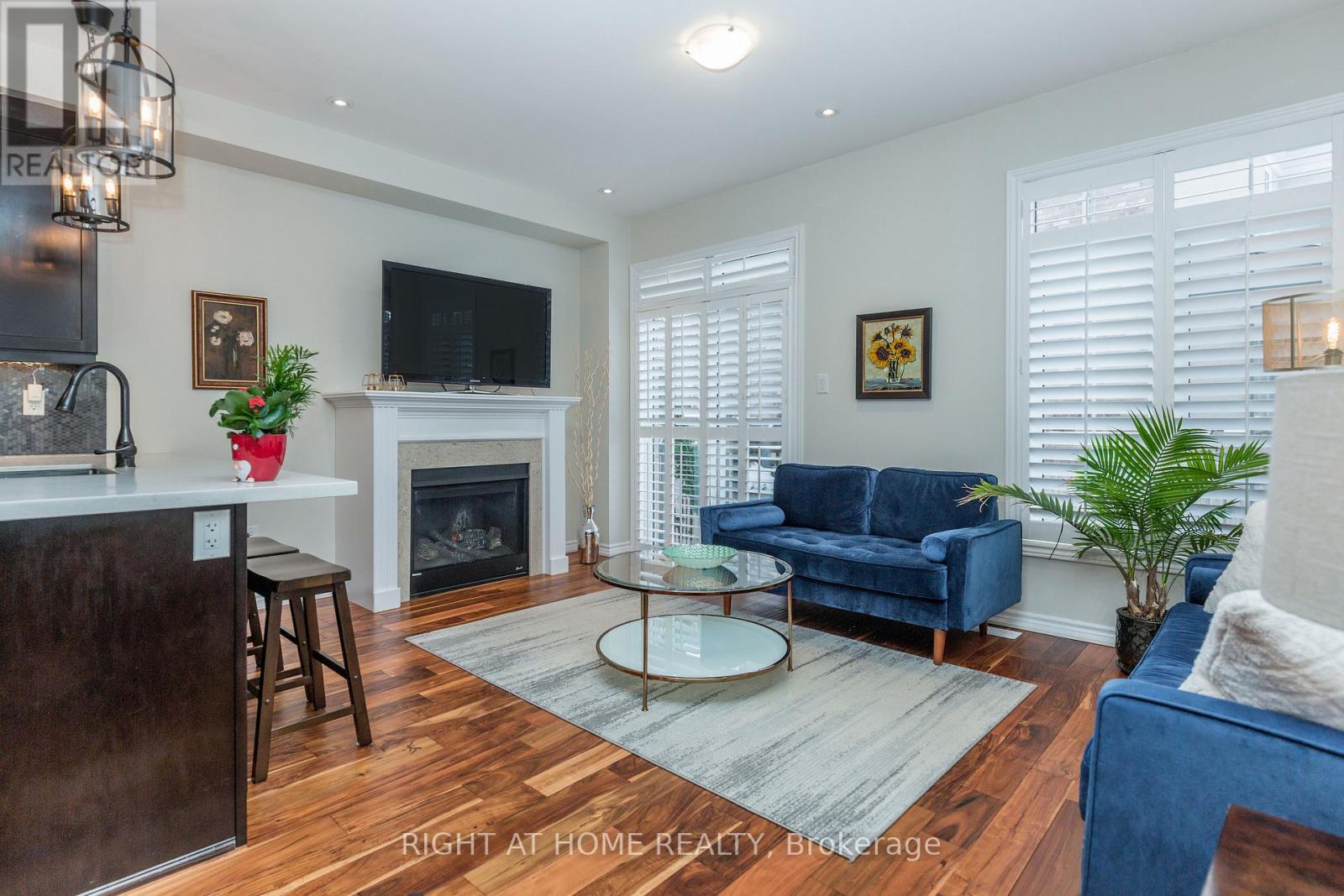 102 Upper Canada Court, Halton Hills, Ontario  L7G 0L2 - Photo 21 - W12608668