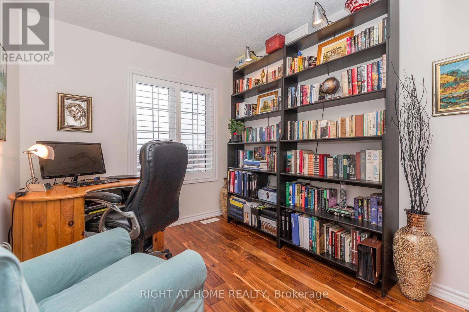 102 Upper Canada Court, Halton Hills, Ontario  L7G 0L2 - Photo 24 - W12608668