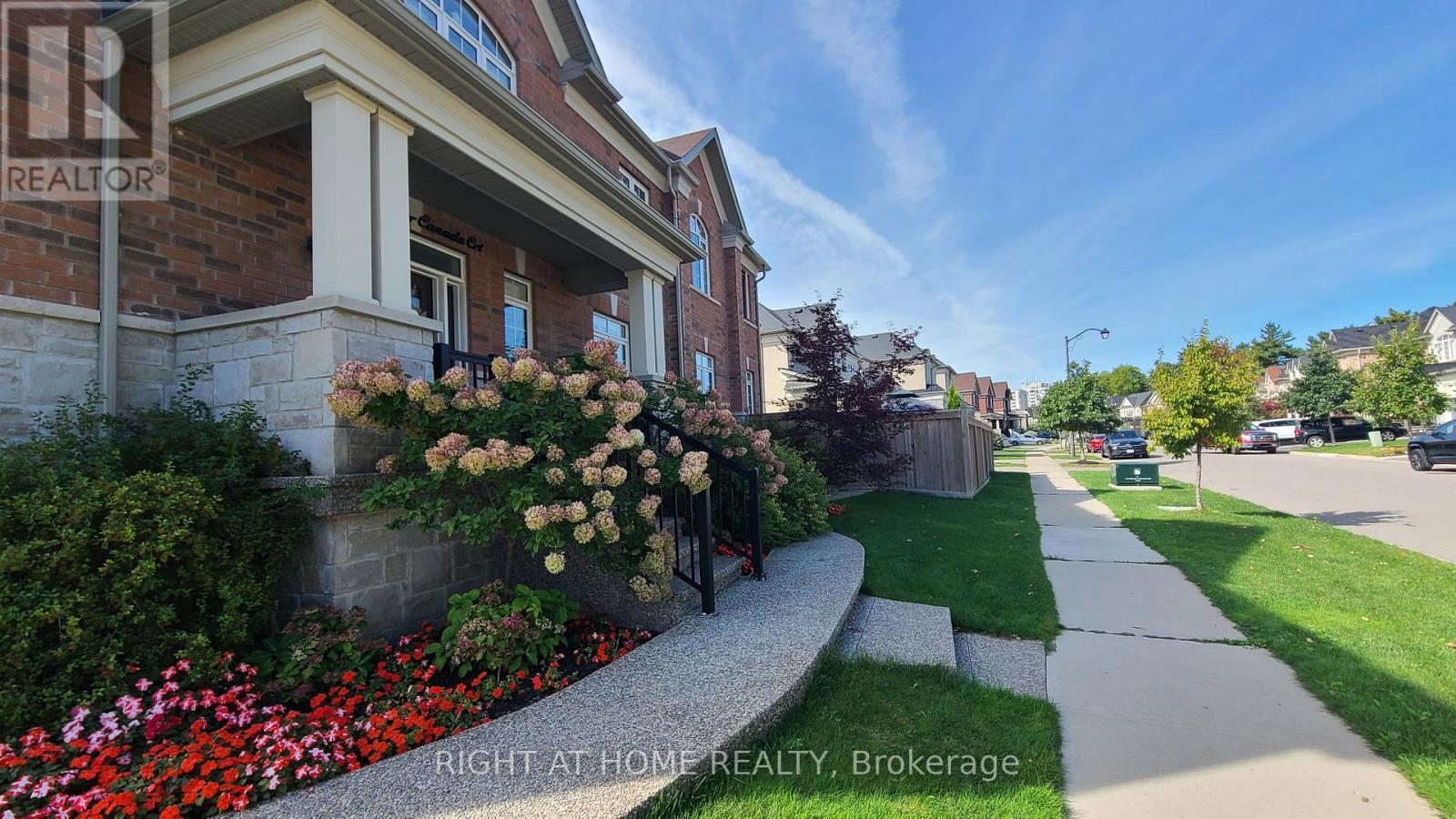 102 Upper Canada Court, Halton Hills, Ontario  L7G 0L2 - Photo 47 - W12608668