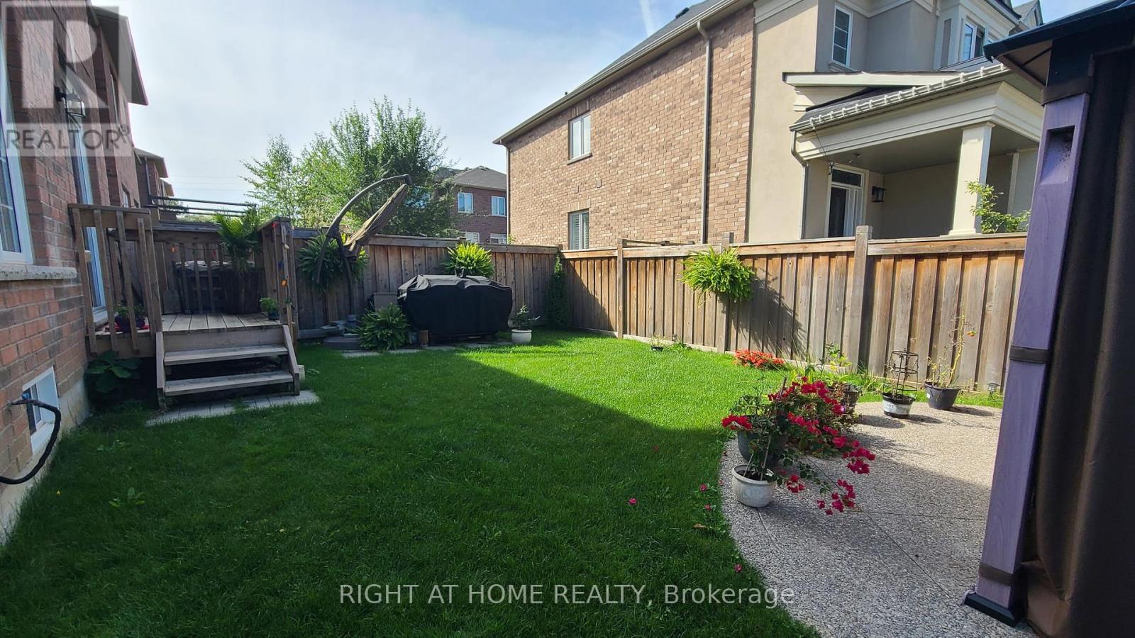 102 Upper Canada Court, Halton Hills, Ontario  L7G 0L2 - Photo 48 - W12608668