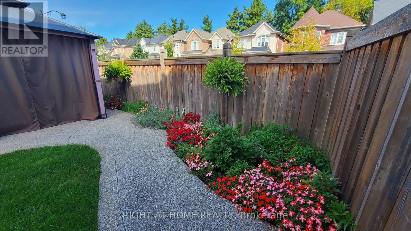 102 Upper Canada Court, Halton Hills, Ontario  L7G 0L2 - Photo 49 - W12608668