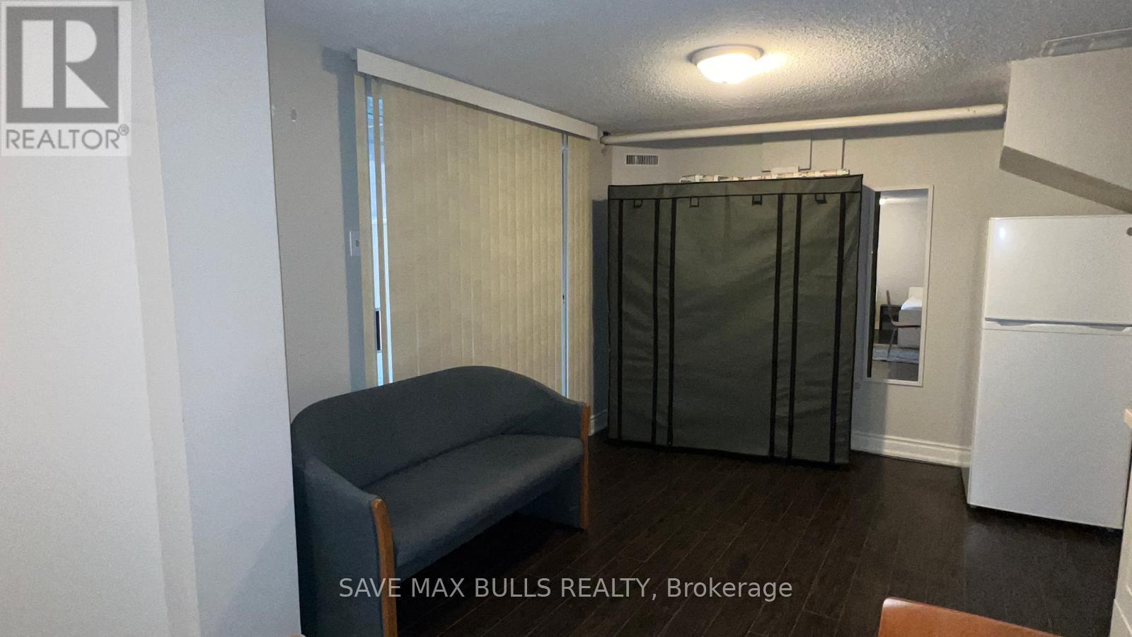 28 (Basement Studio) - 7030 Copenhagen Road, Mississauga, Ontario  L5N 2P3 - Photo 16 - W12608672