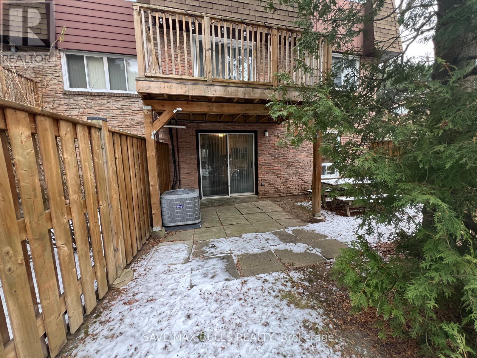 28 (Basement Studio) - 7030 Copenhagen Road, Mississauga, Ontario  L5N 2P3 - Photo 4 - W12608672