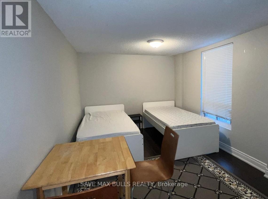 28 (Basement Studio) - 7030 Copenhagen Road, Mississauga, Ontario  L5N 2P3 - Photo 9 - W12608672