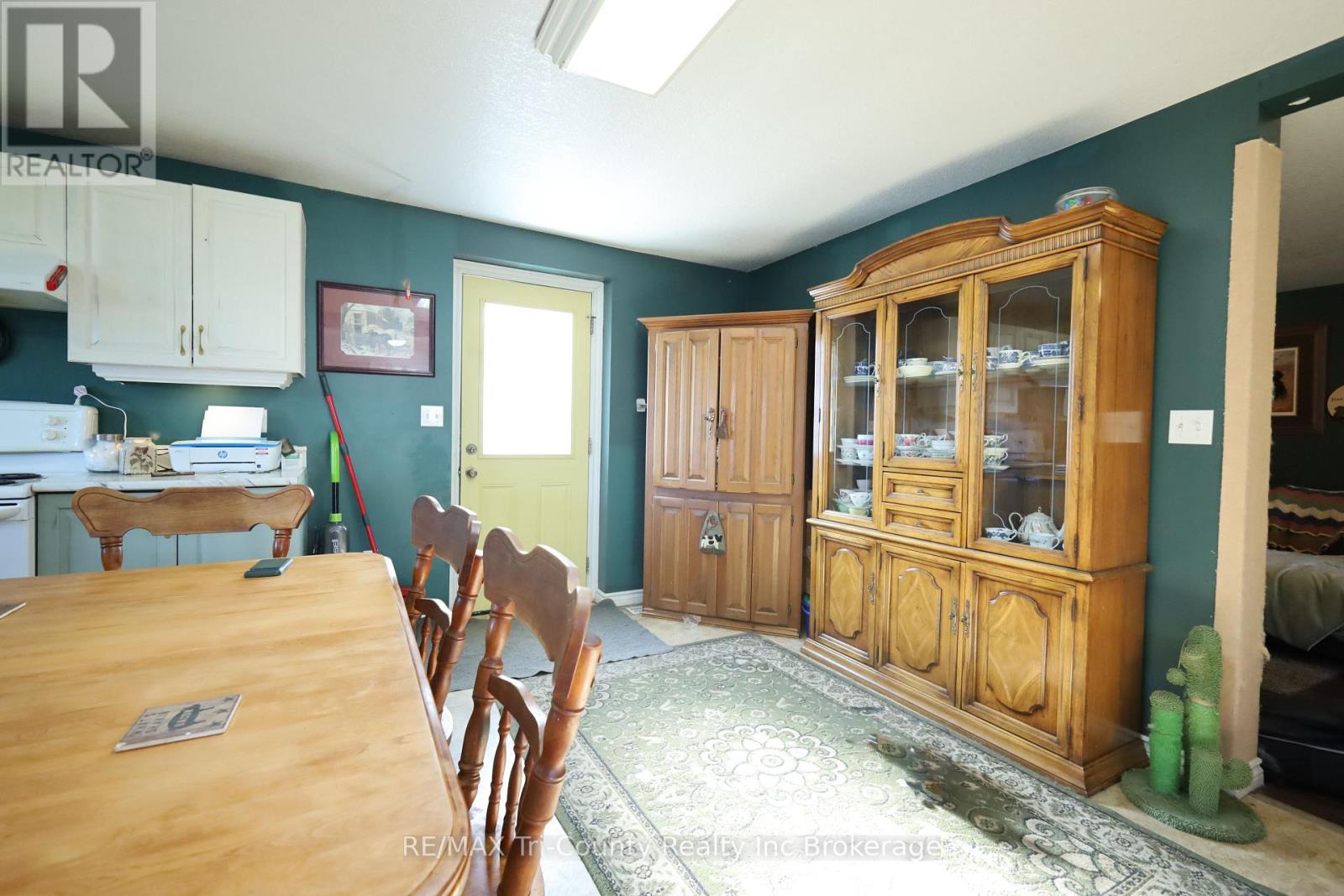 853 Norfolk County 28 Road, Norfolk, Ontario  N0E 1G0 - Photo 10 - X12575076