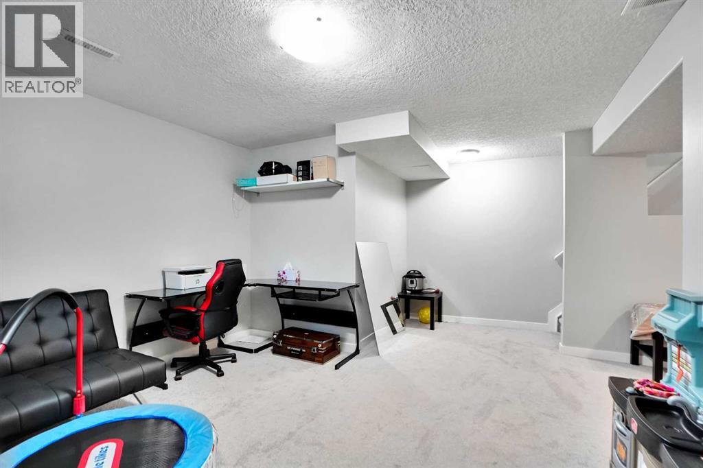 5 Coville Gardens Ne, Calgary, Alberta  T3K 5N8 - Photo 37 - A2266088