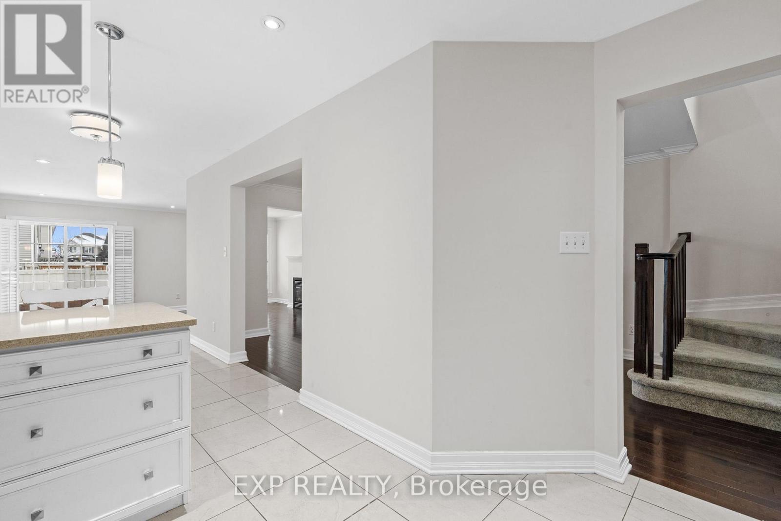 552 Ashbourne Crescent, Ottawa, Ontario  K2J 0P6 - Photo 11 - X12608686