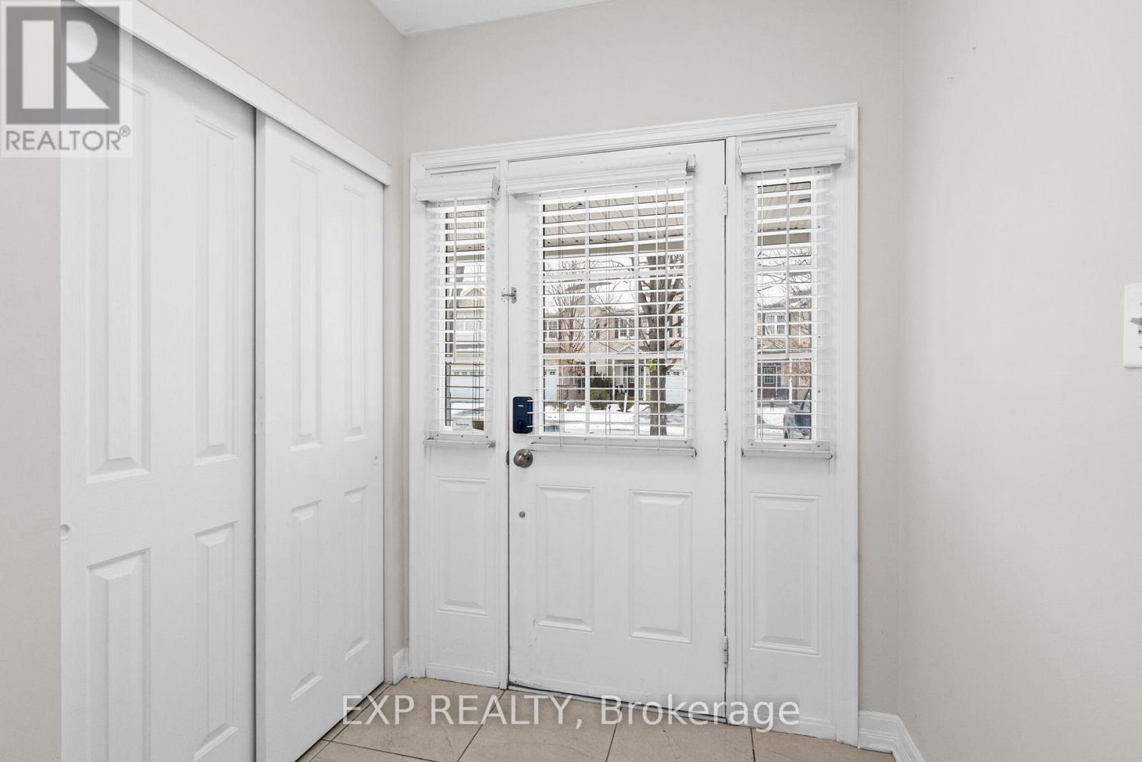 552 Ashbourne Crescent, Ottawa, Ontario  K2J 0P6 - Photo 4 - X12608686