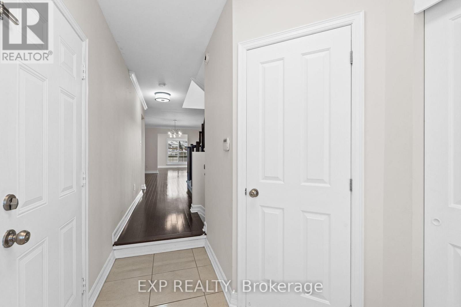 552 Ashbourne Crescent, Ottawa, Ontario  K2J 0P6 - Photo 5 - X12608686