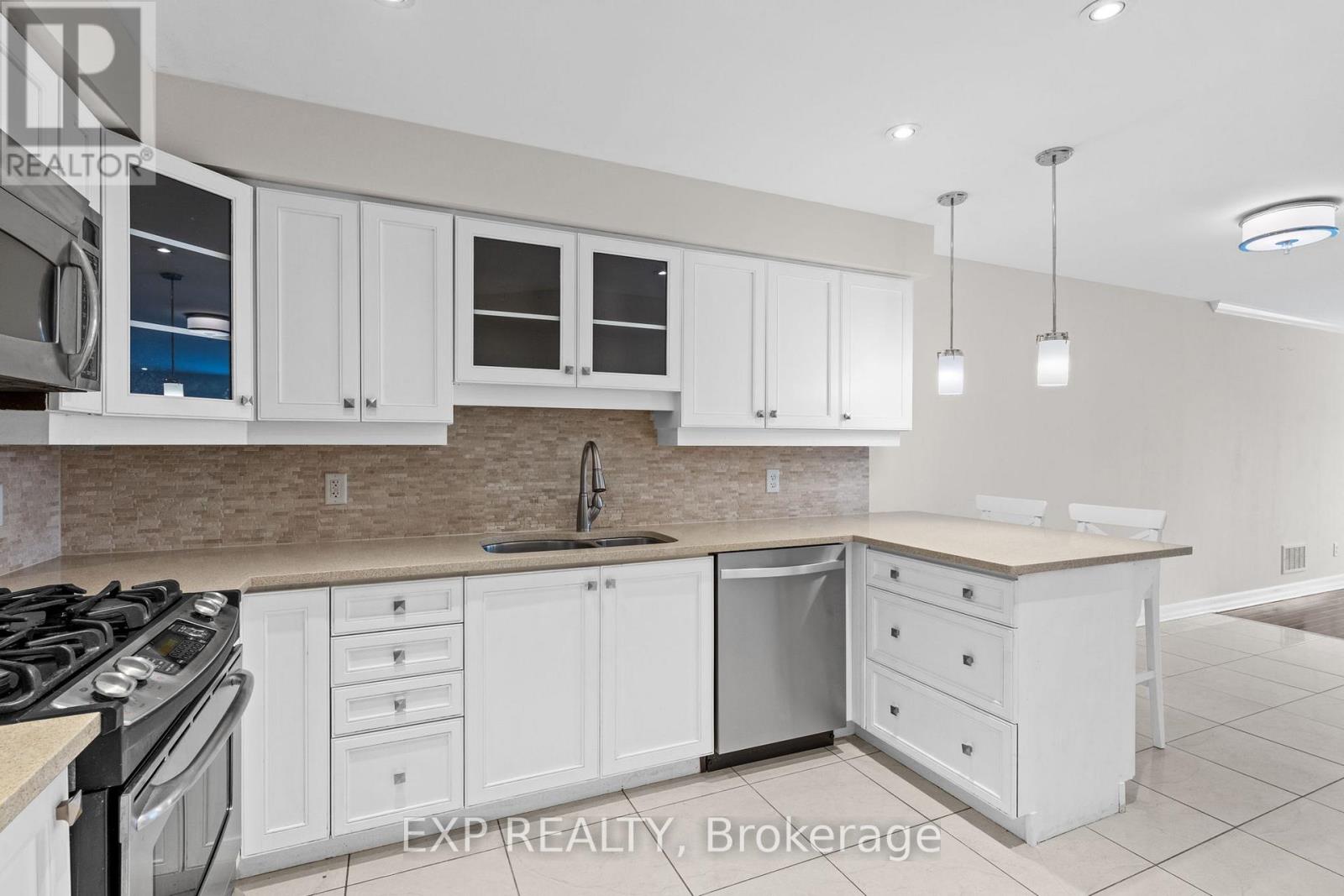 552 Ashbourne Crescent, Ottawa, Ontario  K2J 0P6 - Photo 8 - X12608686