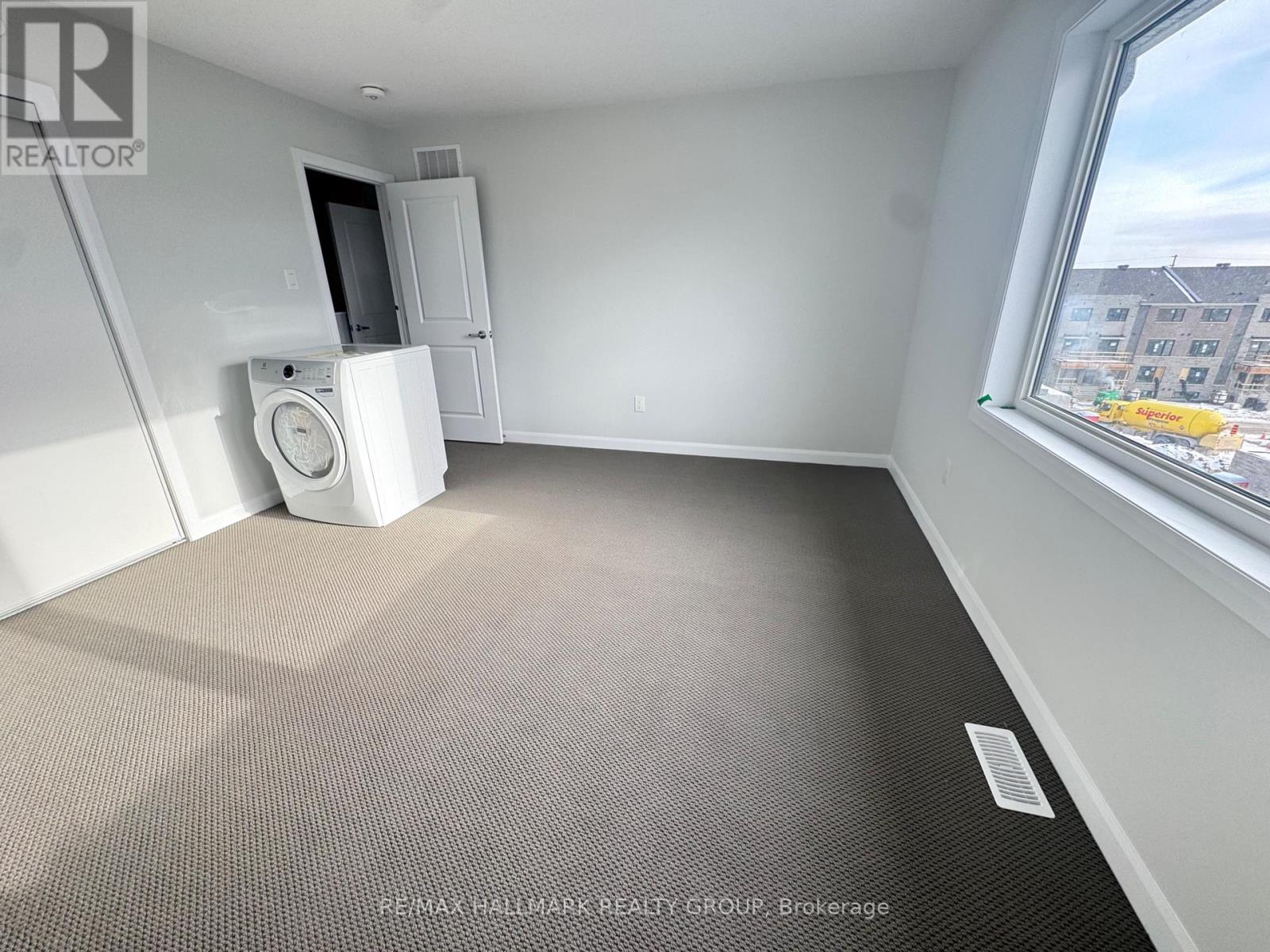 26 - 401 Glenroy Gilbert Drive, Ottawa, Ontario  K2J 7N8 - Photo 24 - X12608694