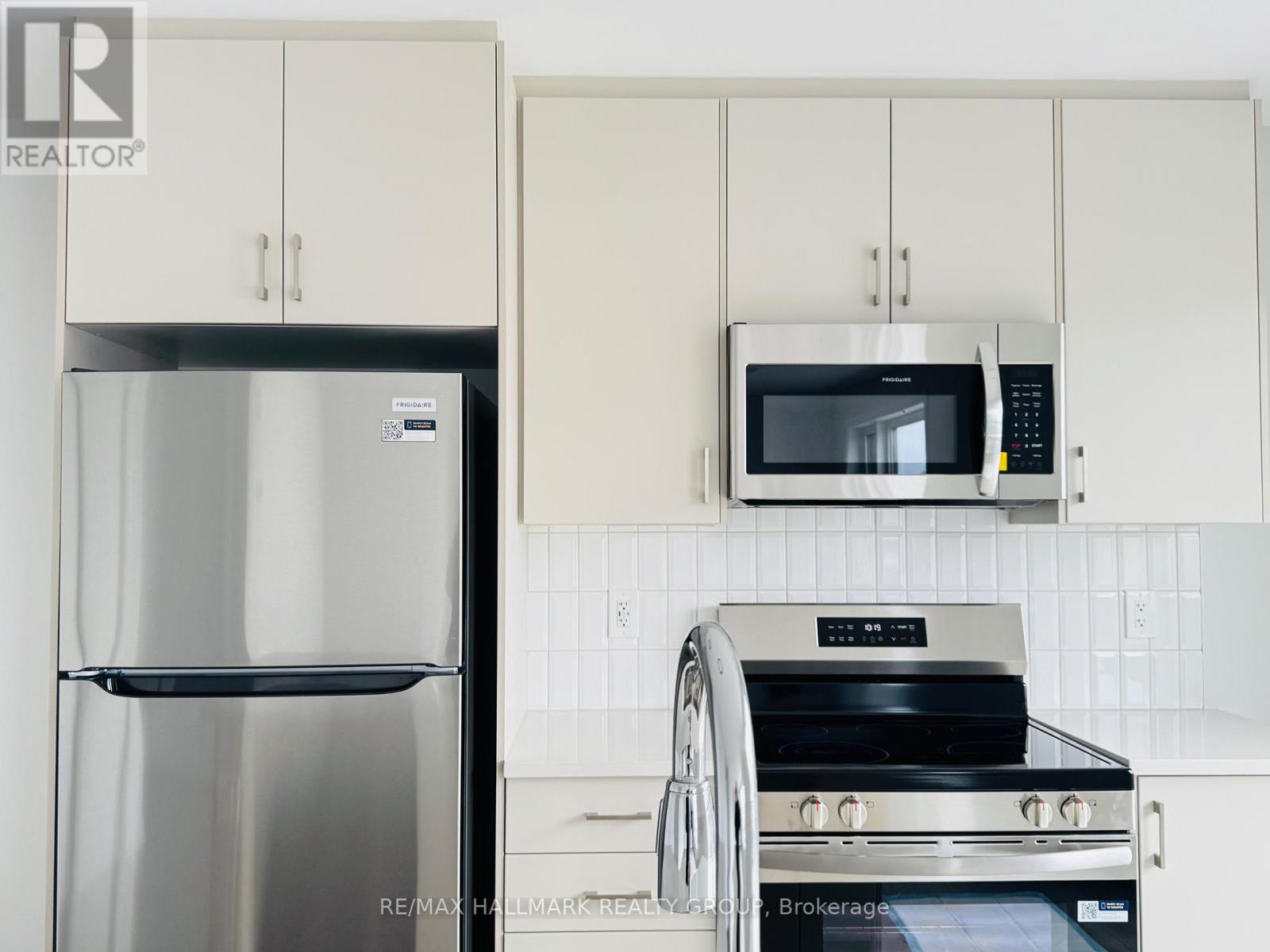 26 - 401 Glenroy Gilbert Drive, Ottawa, Ontario  K2J 7N8 - Photo 9 - X12608694