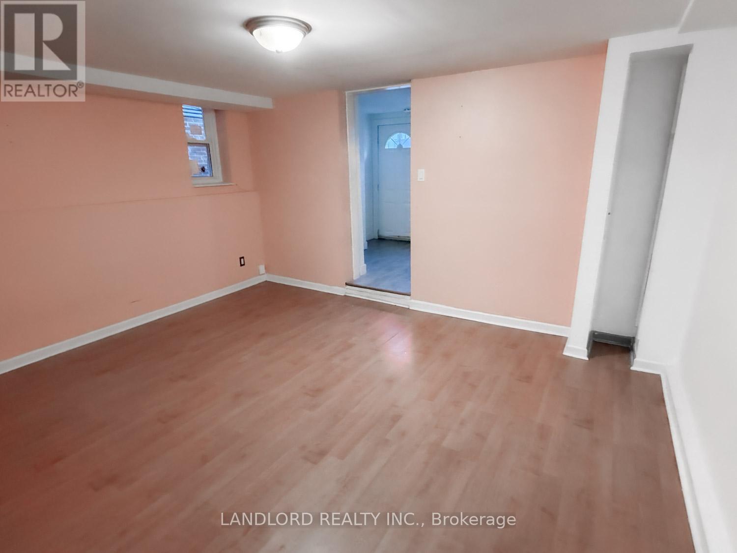 5 - 2469 Queen Street E, Toronto, Ontario  M4E 1H8 - Photo 4 - E12608698