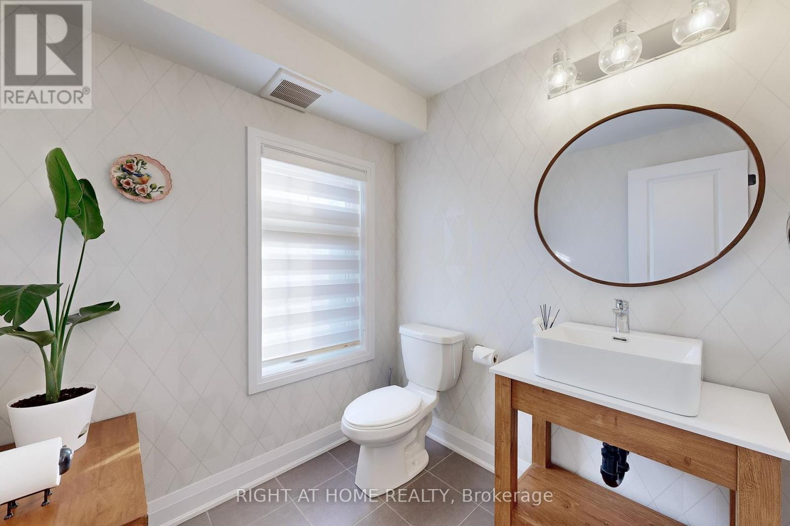 10 Percy Rye Avenue, Markham, Ontario  L6C 3K2 - Photo 15 - N12608692