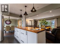 2116 BINBROOK Road E, Hamilton, Ontario