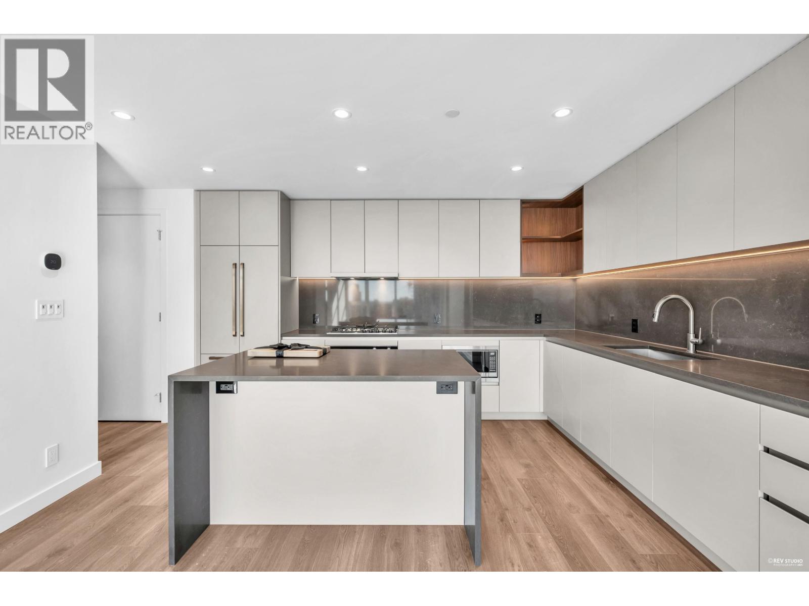 2706 720 Farrow Street, Coquitlam, British Columbia  V3J 3S5 - Photo 6 - R3058940