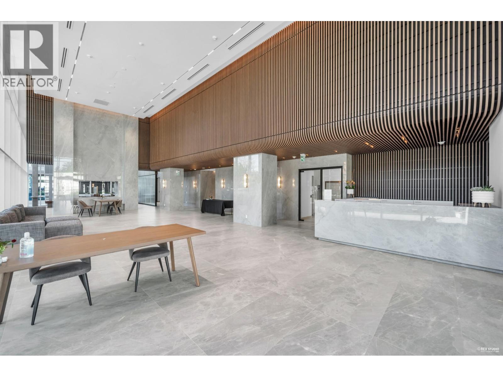 2706 720 Farrow Street, Coquitlam, British Columbia  V3J 3S5 - Photo 3 - R3058940