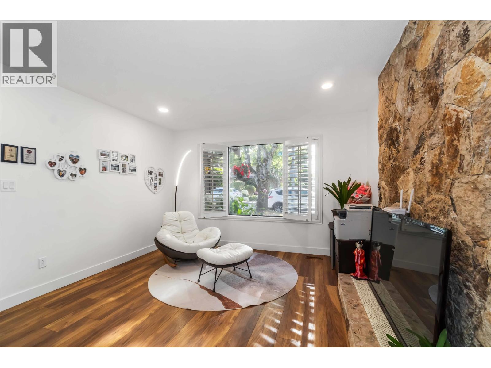 10520 Yarmish Drive, Richmond, British Columbia  V7E 5E7 - Photo 5 - R3070434