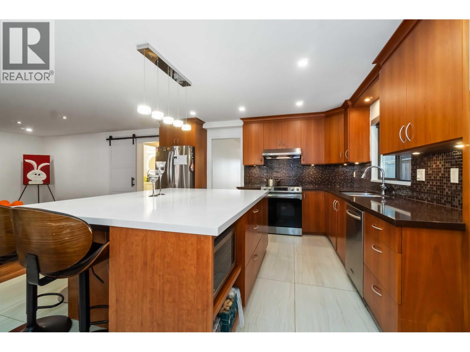 10520 Yarmish Drive, Richmond, British Columbia  V7E 5E7 - Photo 11 - R3070434