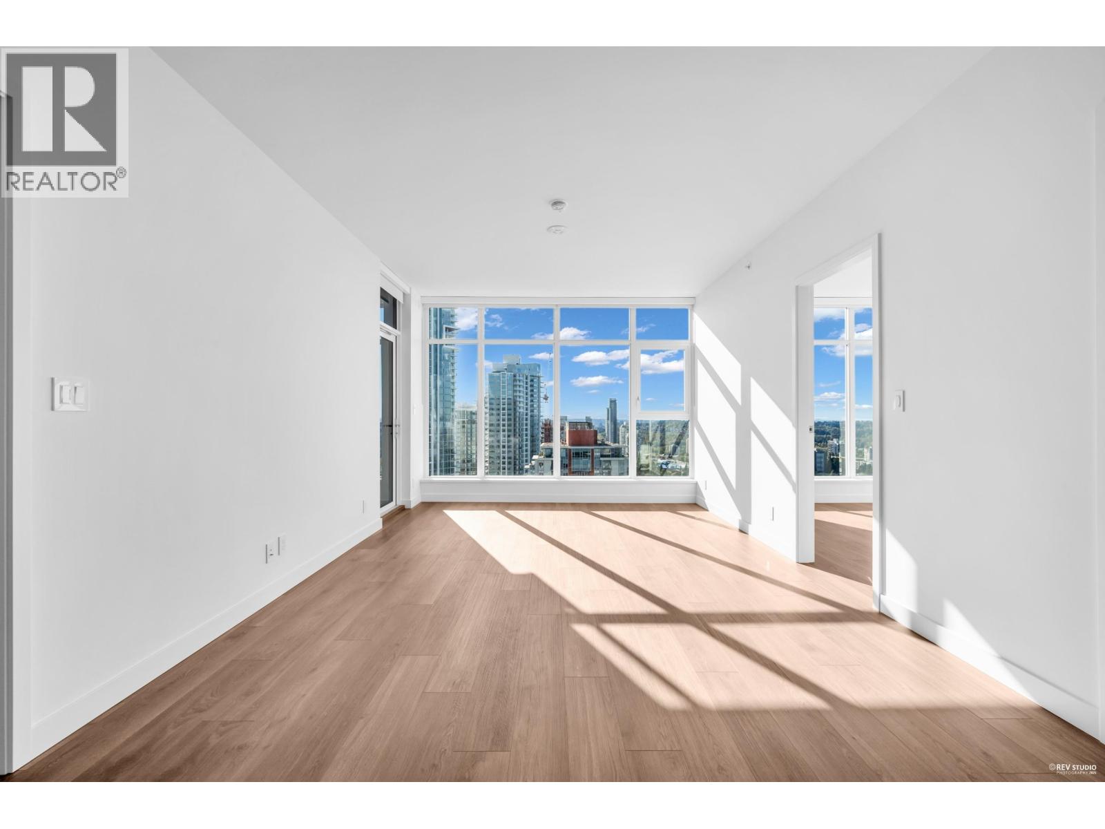 2706 720 Farrow Street, Coquitlam, British Columbia  V3J 3S5 - Photo 9 - R3058940