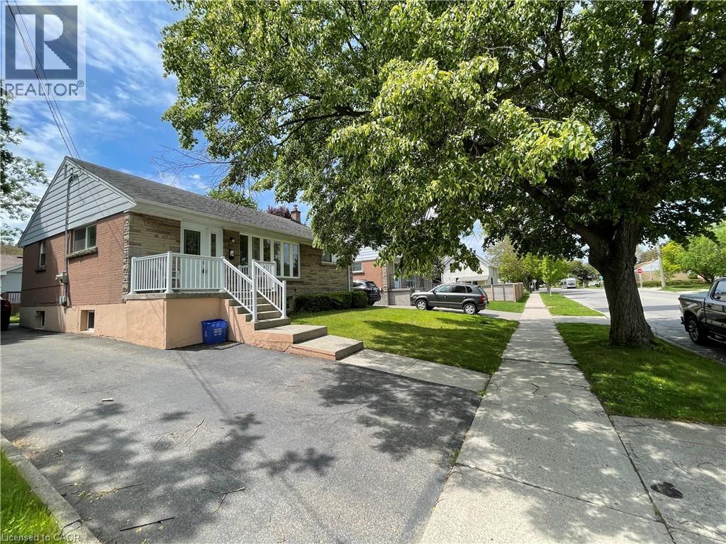 349 Whitney Avenue, Hamilton, Ontario  L8S 2H1 - Photo 3 - 40736445