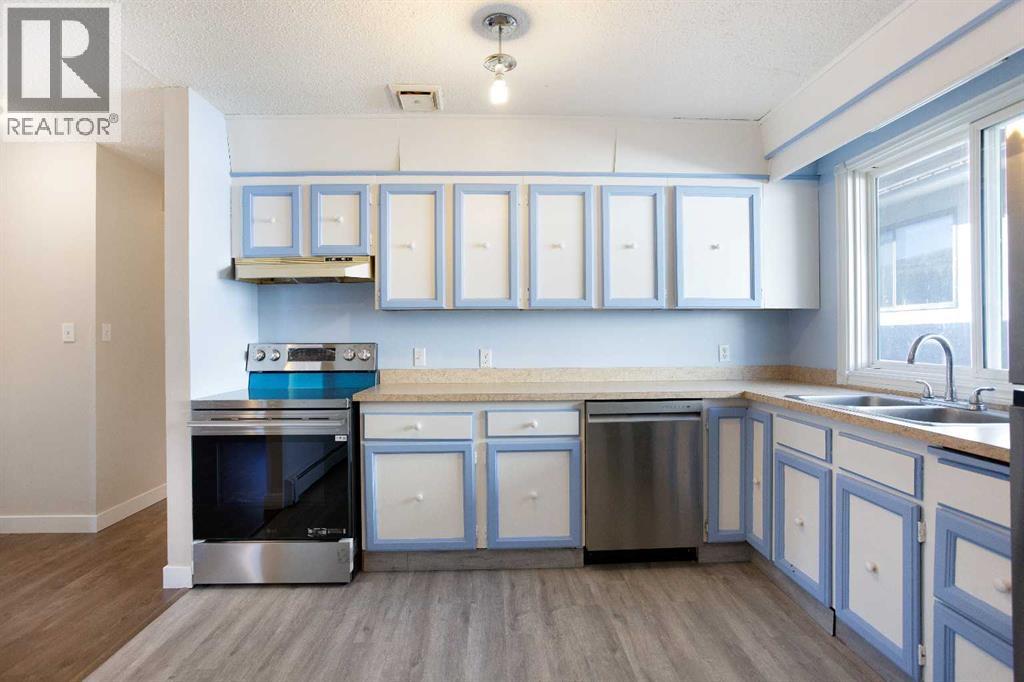 4004 79 Street Nw, Calgary, Alberta T3B 2N8 - Photo 13 - A2266185