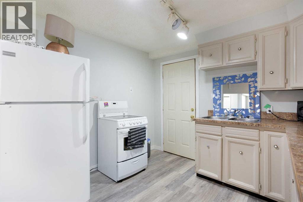 4004 79 Street Nw, Calgary, Alberta T3B 2N8 - Photo 15 - A2266185