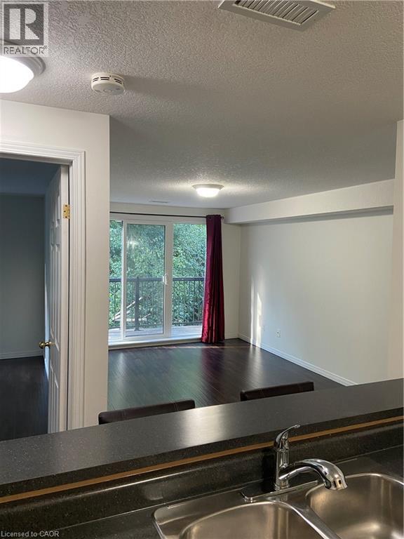 45 Cedarhill Crescent Unit# 1c, Kitchener, Ontario N2E 0A2 - Photo 9 - 40792786