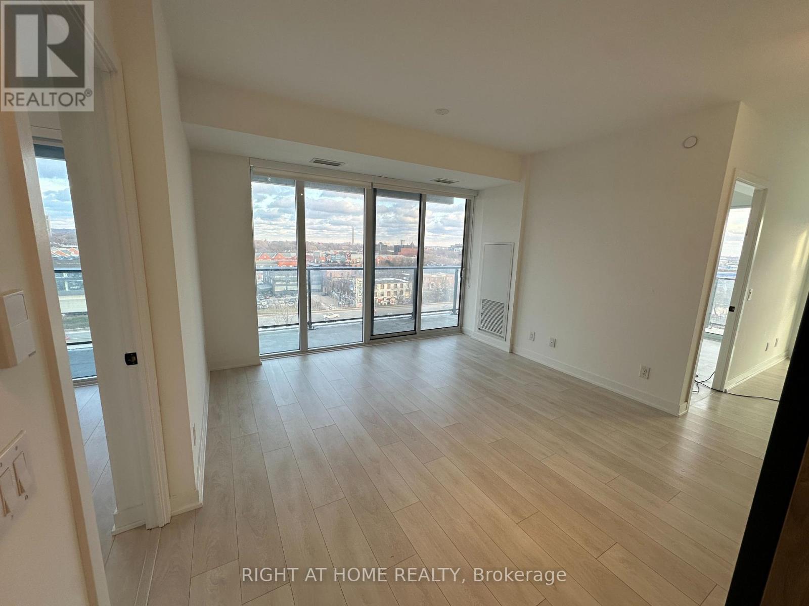 710 - 5 Defries Street S, Toronto, Ontario  M5A 0W7 - Photo 7 - C12557354