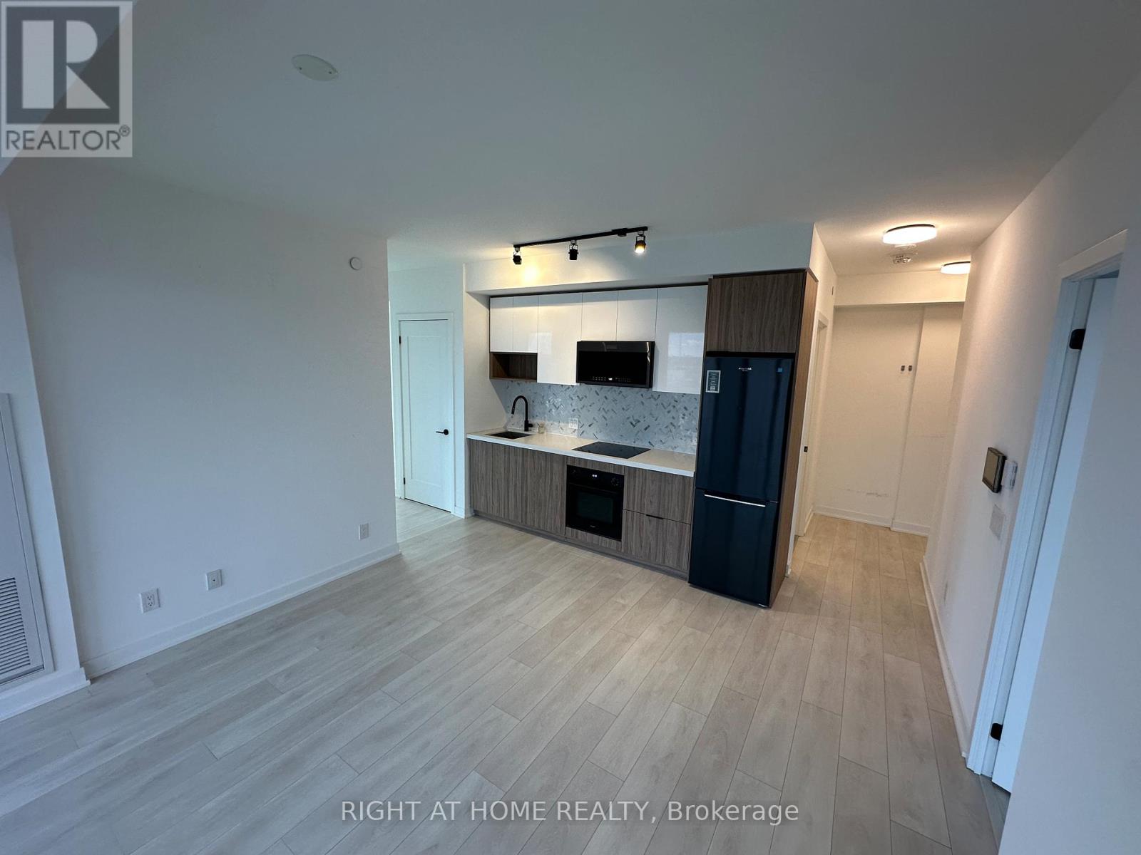 710 - 5 Defries Street S, Toronto, Ontario  M5A 0W7 - Photo 2 - C12557354