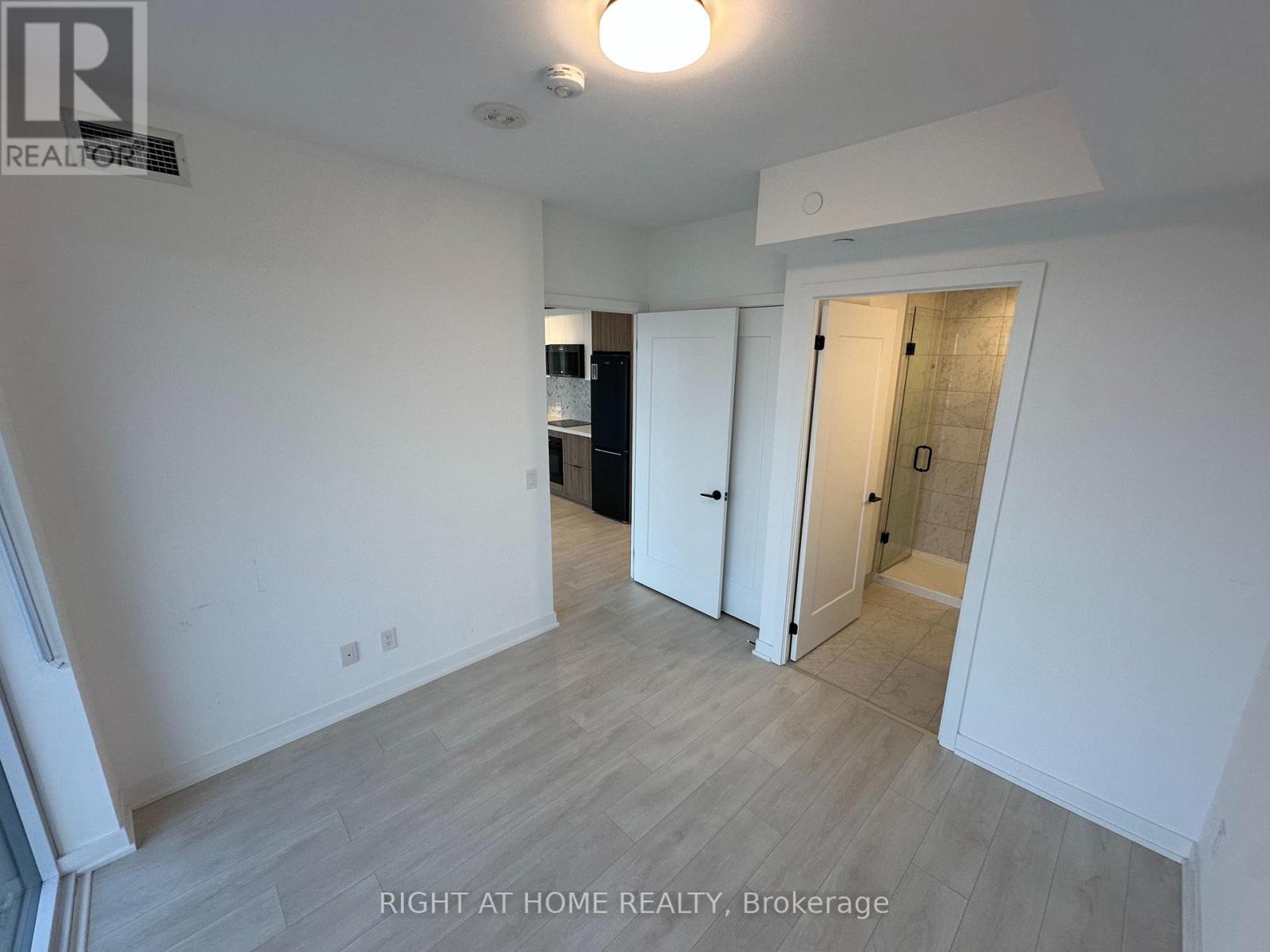 710 - 5 Defries Street S, Toronto, Ontario  M5A 0W7 - Photo 5 - C12557354